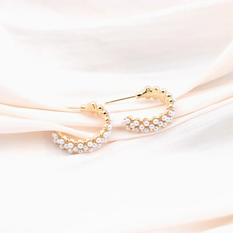 Pearl C-shaped Small Earrings for Women