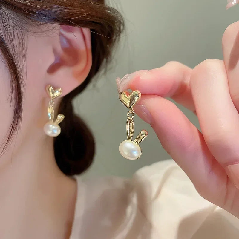 New Trend Simulation Pearl Long Earrings